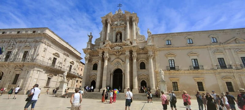 From Taormina: Syracuse and Noto Guided Day Trip by Bus - Syracuse Cathedral and Roman Layers: Short Stop, Big Contrast