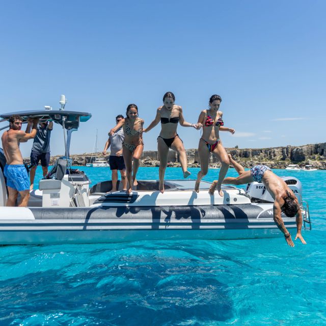 From Trapani: Egadi Islands Day Tour by Boat - Levanzo Cala Fredda: the white and turquoise house view
