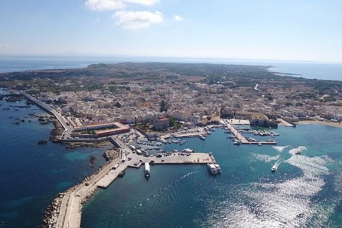 From Trapani: Egadi Islands tour with lunch on board - Levanzo: Small Island Village Time Plus Faraglioni Scenery