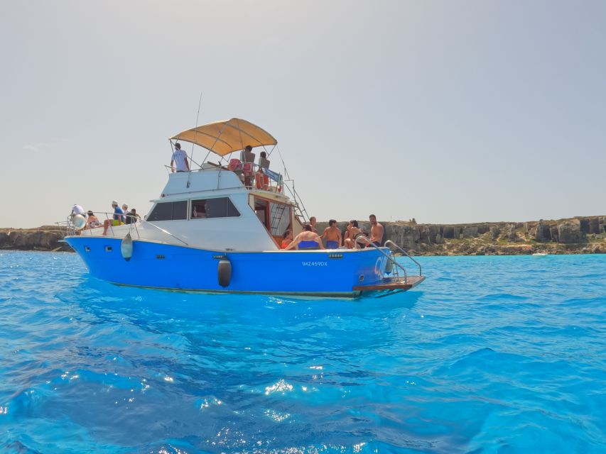 From Trapani: Favignana and Levanzo Boat Tour with Lunch - Levanzo afternoon snorkel stops and Il Faraglione views