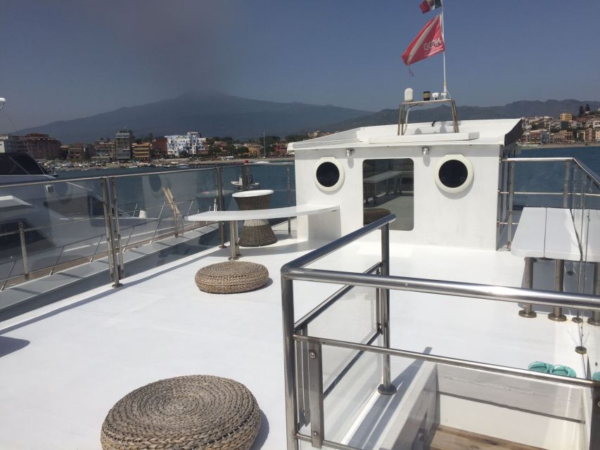 Giardini Naxos: Boat Trip Isola Bella with Snorkeling - Practical Tips: What to Bring and How to Get the Most From the Hour
