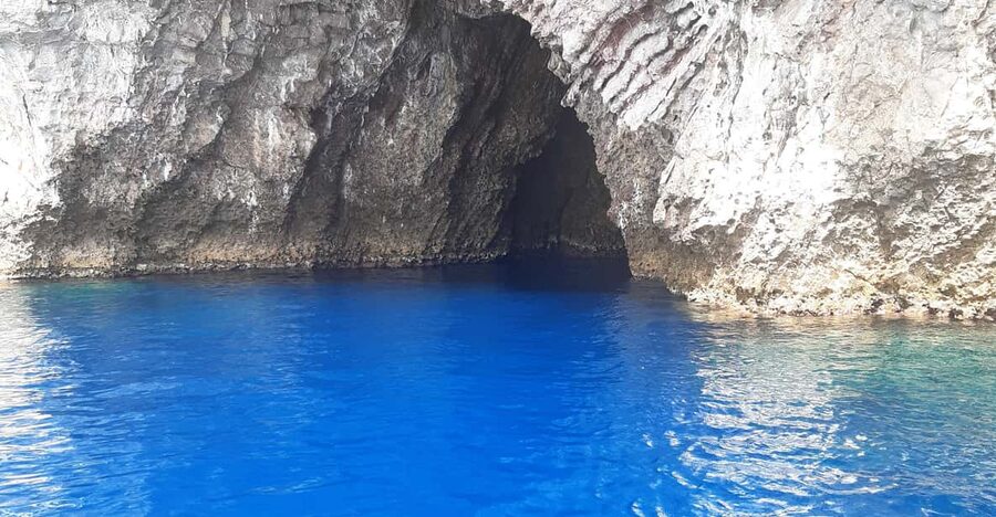 Giardini Naxos: Isola Bella and Grottos Cruise with Aperitif - What to Pack (So You Can Actually Relax Once You Are On the Water)