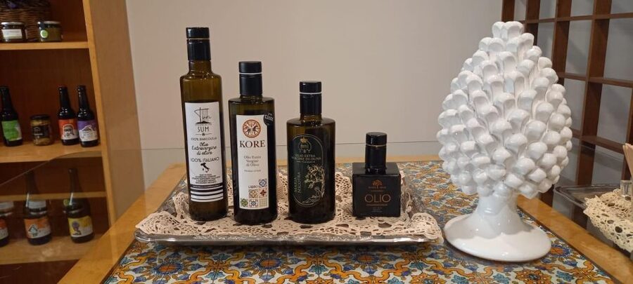 Giardini Naxos, Taormina: Etna Wine and Oil Tasting - The nine spreads and patés that make the whole tasting click