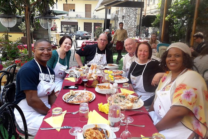 Half-Day Pizza Making Class in Taormina - Inside the restaurant: what you actually learn from the pizzaiolo