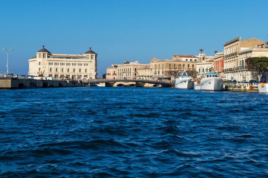 Island of Ortigia: Sunset Boat Tour with Aperitif - Key points to know before you cast off