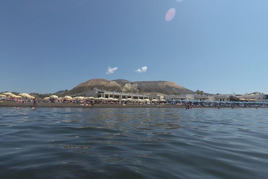 Lipari: Boat Tour of Vulcano Island with Disembarkation Stop - Why Vulcano feels different when you arrive by boat from Lipari