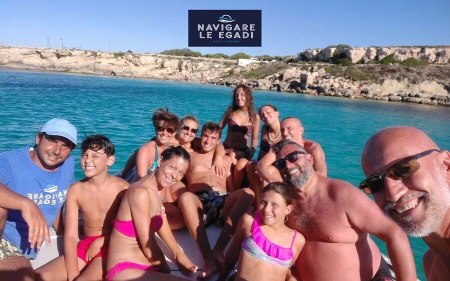 Marsala: Favignana dinghy tour with wine tasting - Favignana village time: how to use the 1.5 hours well