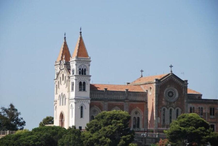 Messina: Guided City Highlights Walking Tour - What makes the guide matter, from Chiara to Claudio