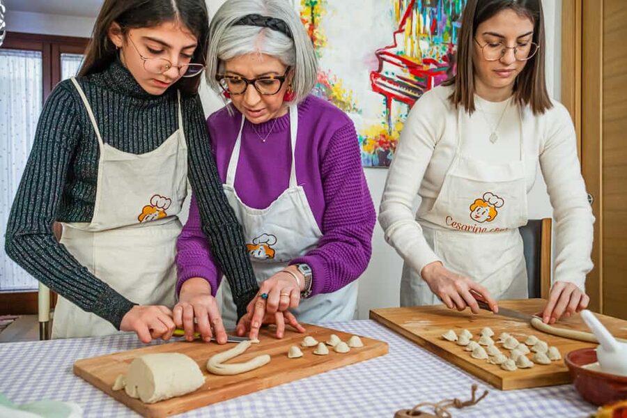 Messina: Share Your Pasta Love in Local's Home - Aperitivo first, then you get to the flour