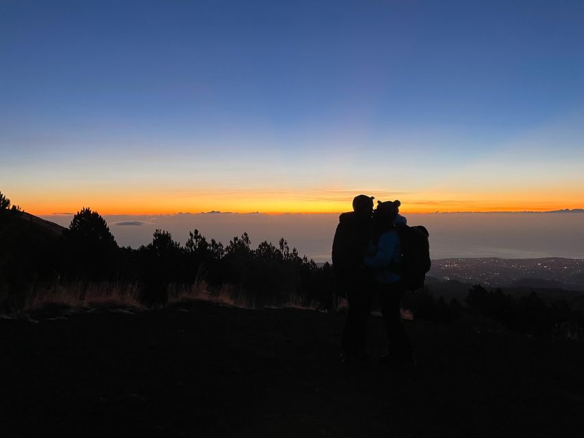 Mount Etna: Sunrise Excursion with an expert Local Guide - Dicco magmatico and the Hornitos formations: the rock details that feel cinematic