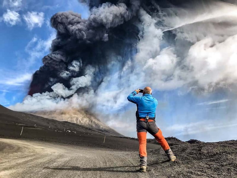 Mount Etna: Trek to 3000m with cable car and jeep - Key highlights at a glance