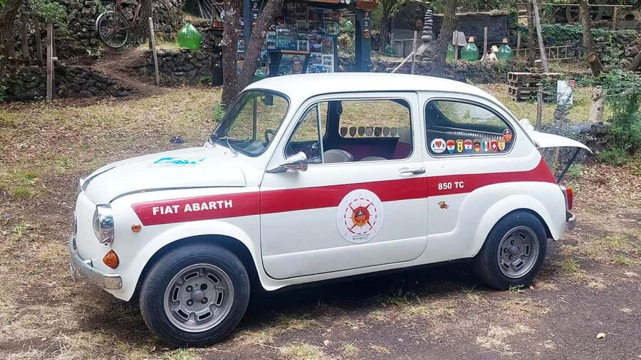Mount Etna: trek with vintage car, tasting sicilian produtcs - Who should book this Etna trek with tastings