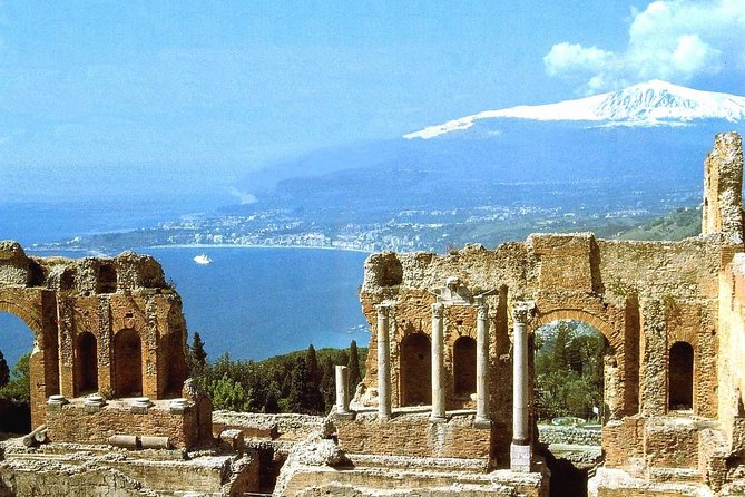Mt. Etna and Taormina village full day tour from Catania - Enoteca Dell’Etna Tasting: Oil, Honey, and How to Make It Worth It