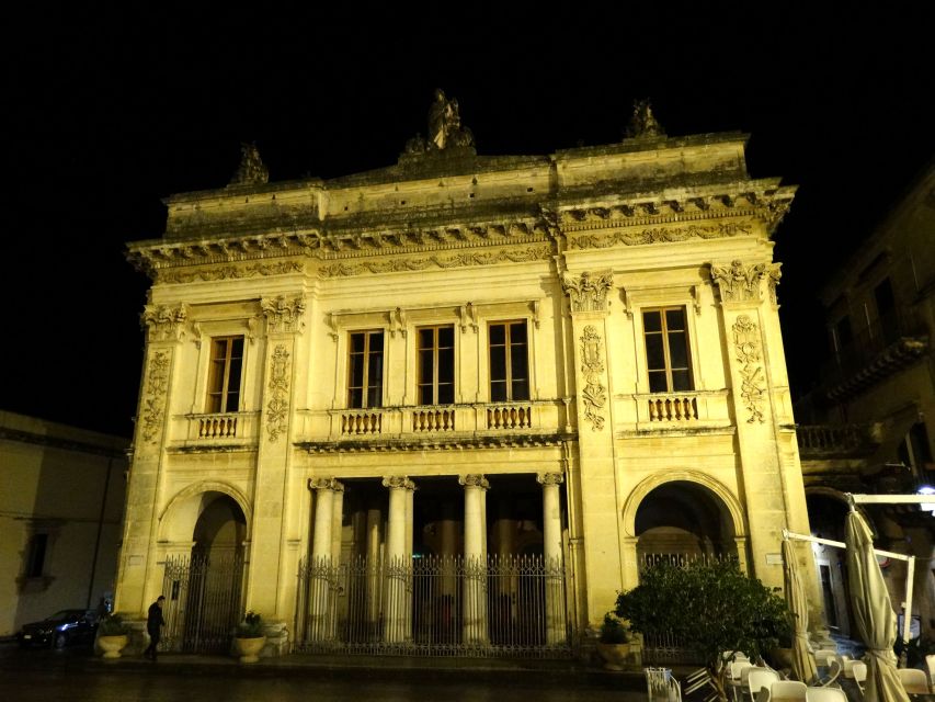 Noto: Sicilian Baroque Architecture Guided Walking Tour - Via Nicolaci and Palazzo Nicolaci, where Infiorata becomes street theater