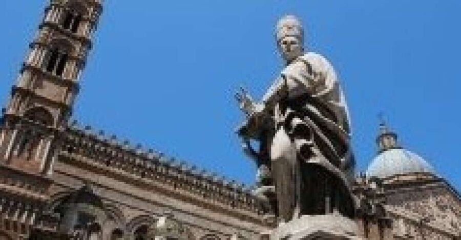 Palatine Chapel: Private Walking Tour & Sicilian Lunch - Starting at Piazza Verdi and getting oriented fast in Politeama Square