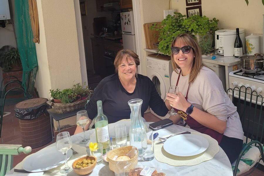 Palermo: 2-Hour Sicilian Cheese and Wine Tasting Tour - Logistics that actually matter in Palermo