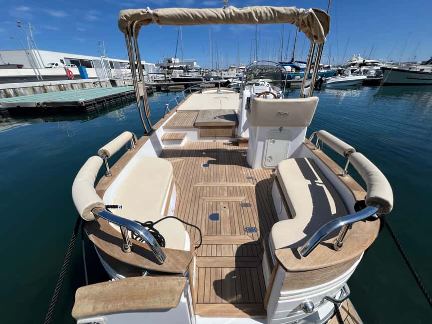 Palermo by Sea: Relaxing Boat Tour with Aperitif - The 8.5 m Sorrento gozzo and a small group that actually feels small