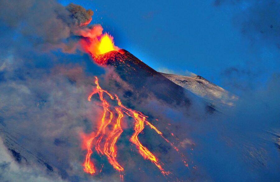 Palermo/Cefalù: Mount Etna and Taormina Day Trip - Private driver Palermo or Cefalù to Etna and Taormina, with real time on your side