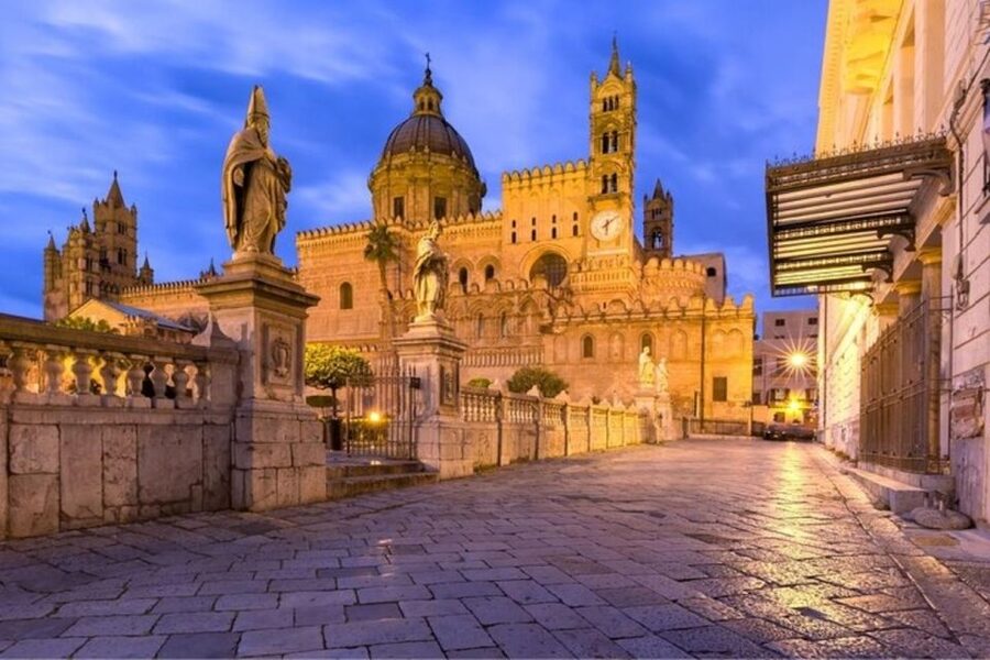 Palermo : Historic Markets & monuments Walking Tour - How the guide turns landmarks into something you remember
