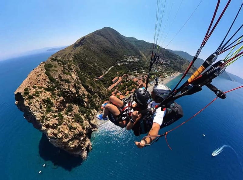 Palermo: paragliding flight with instructor foto and video - What Makes the Palermo Tandem Flight Special in Sicily