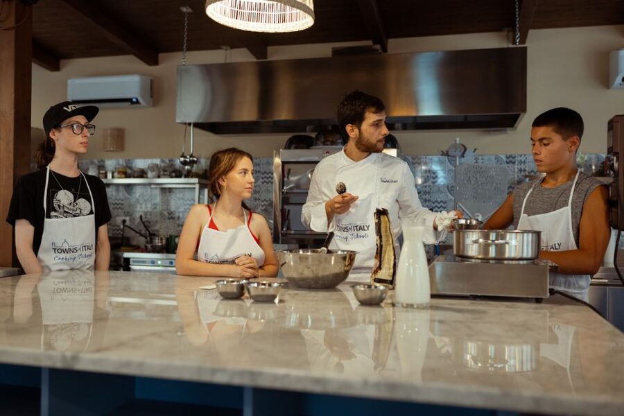Palermo: Pizza and Gelato Cooking Class with Dinner and Wine - The 3-Hour Flow: From Dough Stretching To Gelato Cones