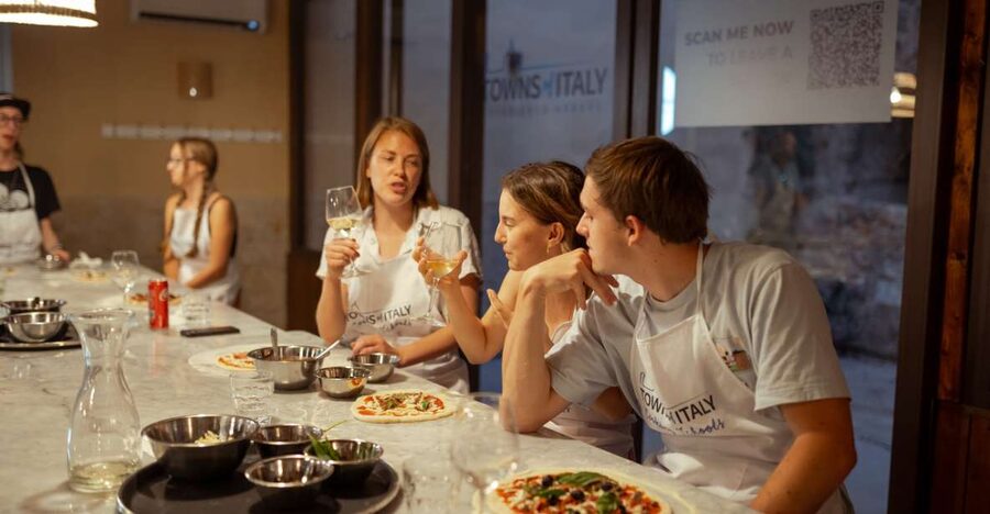 Palermo: Pizza and Gelato Cooking Class with Dinner and Wine - Meeting Point Reality: Via Volturno, 44 In Palermo