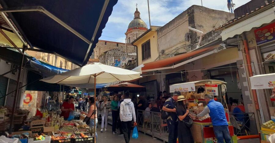 Palermo: Street Food Tour in Ballarò and Vucciria Markets - Starting at Palermo Cathedral, then Reading the City Like a Local