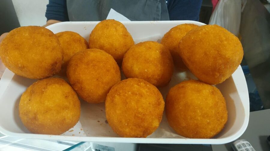 Palermo: Street Food Walking Tour with Local Guide & Tasting - A dessert finish that turns the walk into a full meal