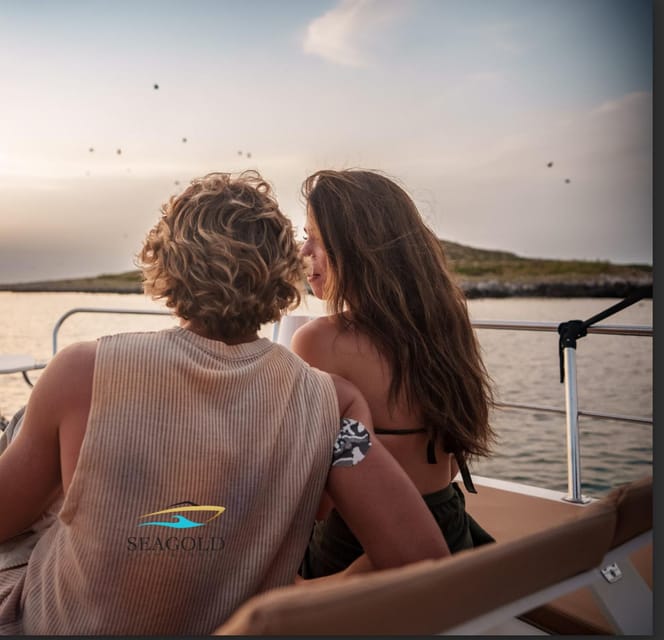 Palermo : Tour condiviso in barca con Aperitivo e Snorkeling - Snorkeling in Palermo Waters: Gear, Cave Swims, and Realistic Expectations