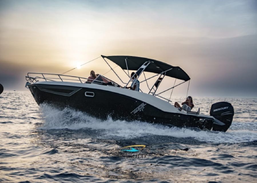 Palermo : Tour condiviso in barca con Aperitivo e Snorkeling - Practical Comforts: Towels, Shade, and On-Board Extras
