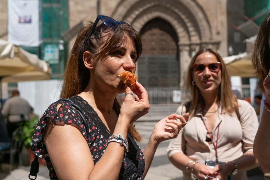 Palermo: Traditional Full Meal Food Tour with a Local - Why a Palermo food tour feels like the best kind of orientation