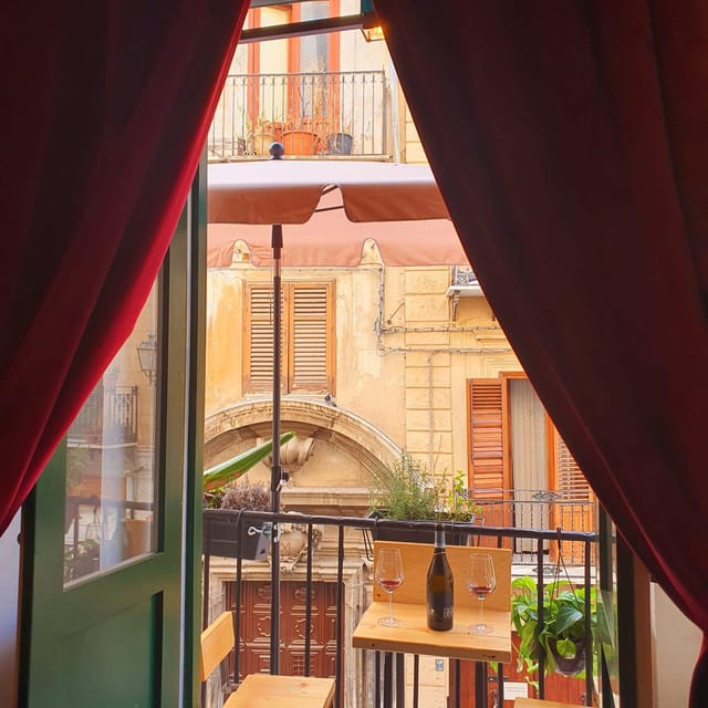 Palermo: Wine Tasting with Sicilian Tapas - Entering Palermo’s Old Street Scene, One Wine at a Time