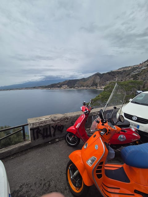 Panoramic Vespa tour of Taormina, Castelmola and White Lotus series locations - Before the first turn: scooter rules you should not ignore