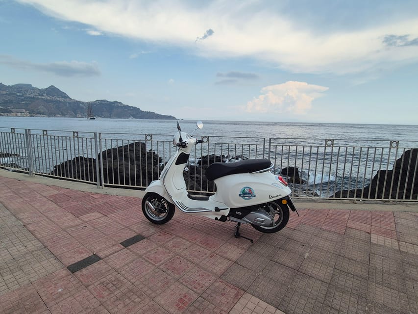 Panoramic Vespa tour of Taormina, Castelmola and White Lotus series locations - Stop-by-stop Taormina: streets, viewpoints, and a little walking