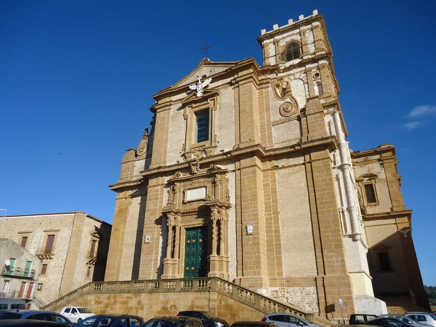 Piazza Armerina & Caltagirone Guided Tour - Lunch time and transition: give yourself a breather before Caltagirone’s tile stairs