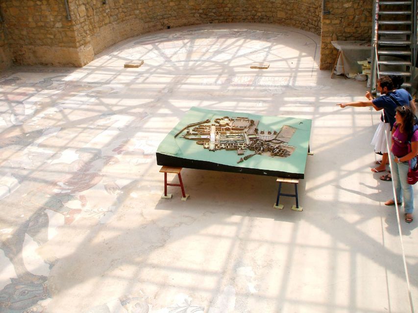 Piazza Armerina: Roman Villa del Casale Mosaics Tour - Key highlights to look for