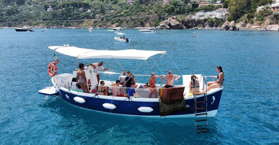 Private boat excursion along the coast of Cefalù - Why a private boat from Presidiana makes Cefalù feel instantly easier