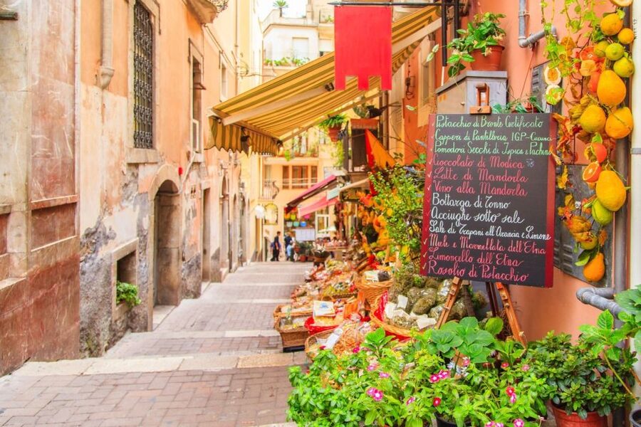 Private Taormina Top City Sights Walking Tour - Taormina is made for short climbs and big viewpoints