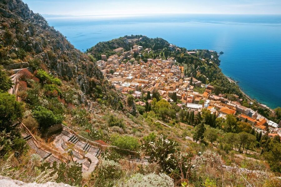 Private Taormina Top City Sights Walking Tour - Languages, private groups, and who should take this walk