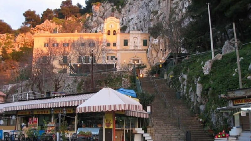 Relax in Mondello and Sanctuary in Monte Pellegrino - Key points at a glance