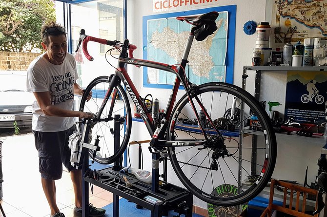 Rent road bike - Road bike value in Palermo: is $62.03 for a full day worth it?