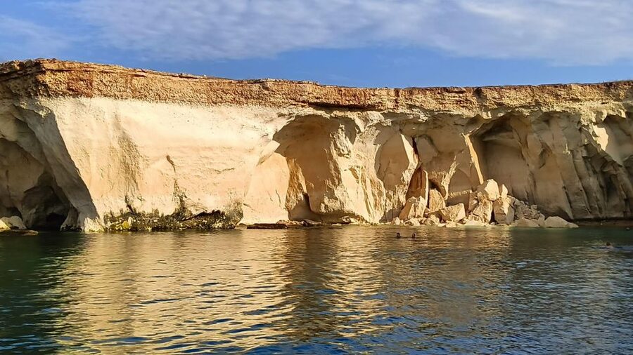 Syracuse:Boat tour Ortigia,Pillirina and seacaves - Guides, language, and why one person’s vibe can shape your day