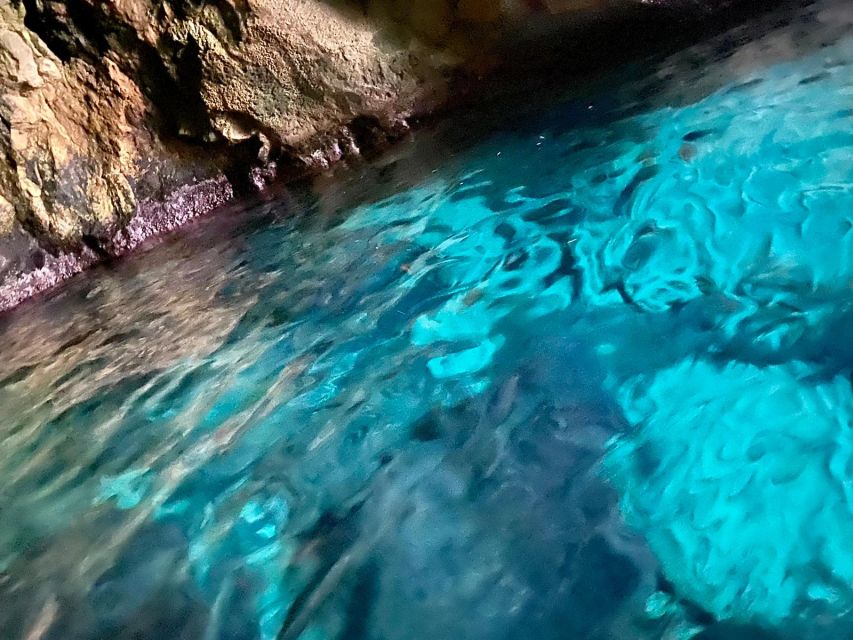 Syracuse: Boat Trip of Ortigia Island and Sea Caves - Sea caves and Grotta del Corallo: the best scenery, with a weather reality check