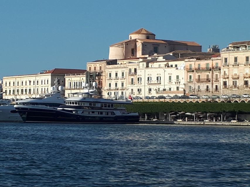 Syracuse: Ortigia and Neapolis Guided Walking Tour - Guides and what you can expect from the storytelling
