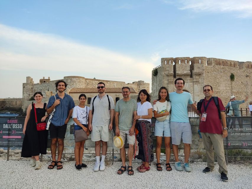 Syracuse: Ortigia Classic Walking Tour - Castello Maniace viewpoints on the way to Giudecca