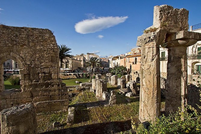 Syracuse Private Walking Tour with Traditional Lunch and Wine - Ortigia in 2 hours, with a private guide who sets the tempo