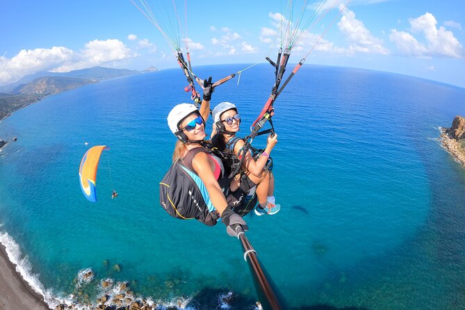 Tandem Paragliding Flight in Cefalù - Meeting point and pickup: how to not stress over logistics