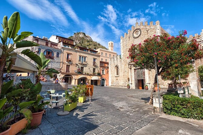 Taormina and Castelmola Tour from Messina - Castelmola: One Hour in a Hilltop Sicily View Machine