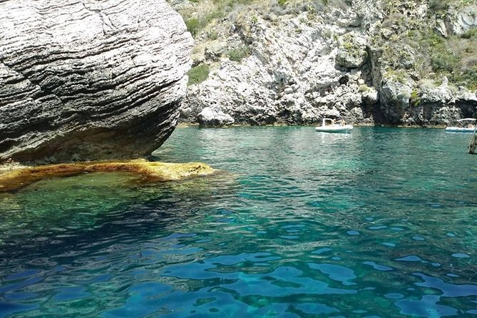 Taormina and Isola Bella Day Tour with Boat Trip from Messina - Timing, lunch, and what “about 7 hours” really feels like