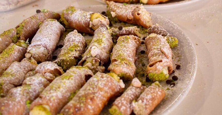 Taormina: Cannolo Cooking Class with Completion Certificate - Key things you will notice right away
